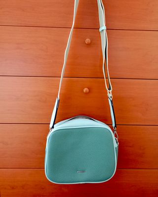 Bolso bandolera bicolor verde agua y azul