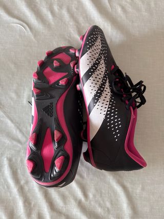 Zapatillas de fútbol para césped artificial