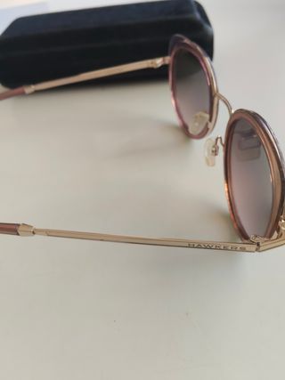 Gafas de sol Hawkers Paula Echevarria con funda 