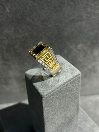 Anillo Sello Versace Negro y Dorado