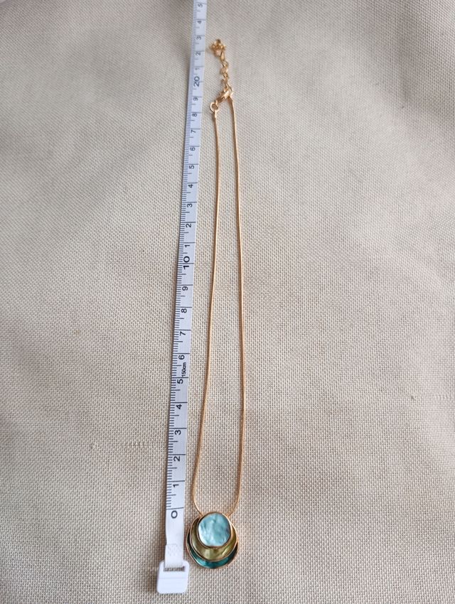 Collana retrò pendente toni del verde