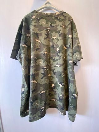 Camiseta Estampada Militar Verde y Beige