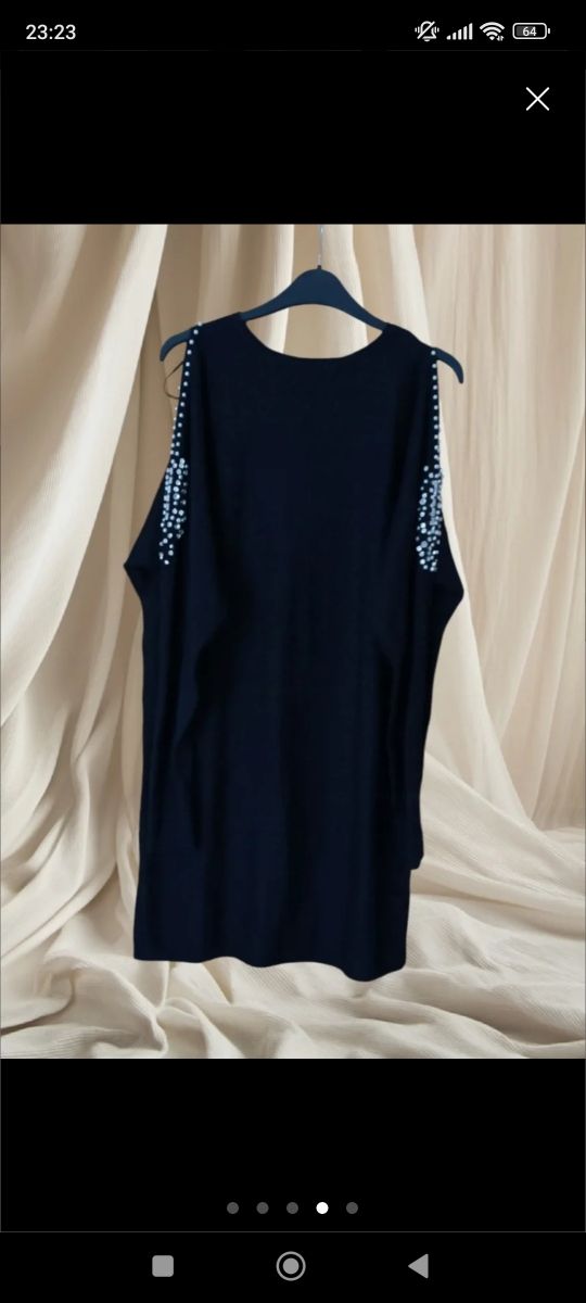 Vestido negro Quiz talla S con pedrería.