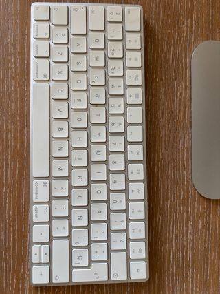 iMac 21.5” 2019 8GB RAM 500GB HD