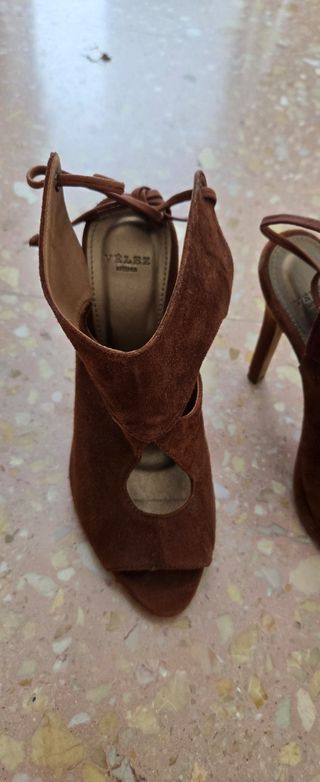 Zapatos Vélez  Marrones