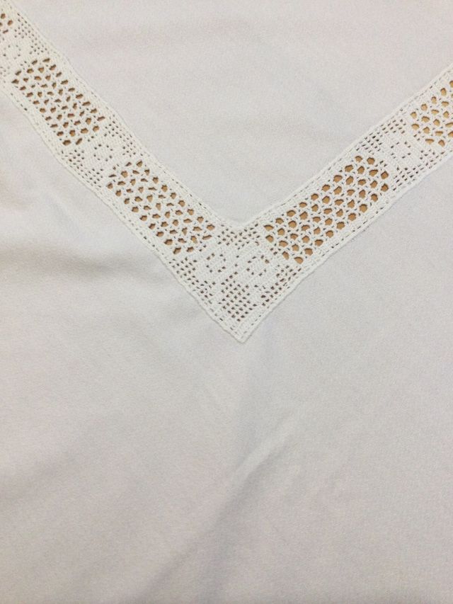 46.  Mantelería Cuadrada Ganchillo 146x146