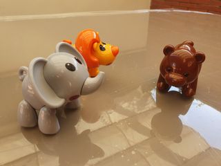 Set 3 muñecos animales articulados: león, oso, ele