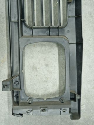 Parrilla Nissan Patrol
