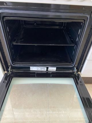 Horno con placa vitrocerámica Edesa