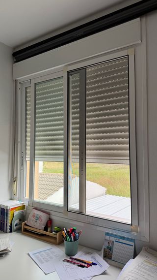 Ventanas de aluminio con persiana