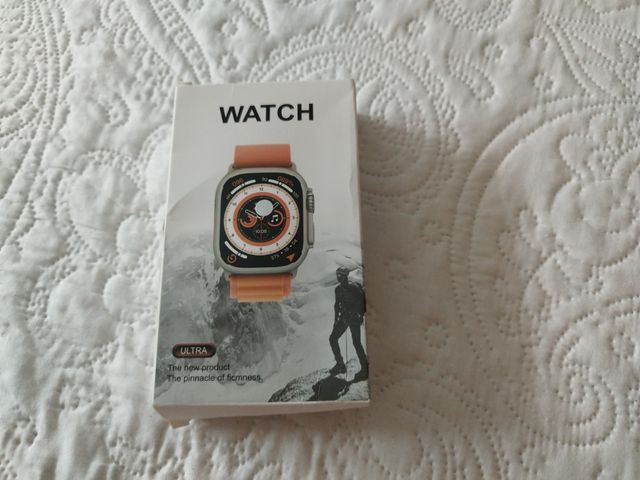 Smartwatch Beige y Plateado