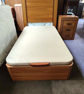 CANAPE+ COLCHON COMO NUEVO 90X190cm madera calidad