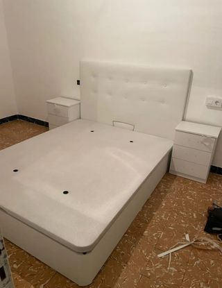 Cama matrimonial NUEVAS Y ELEGANTES 