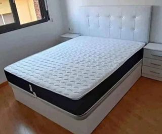 Cama matrimonial NUEVAS Y ELEGANTES 