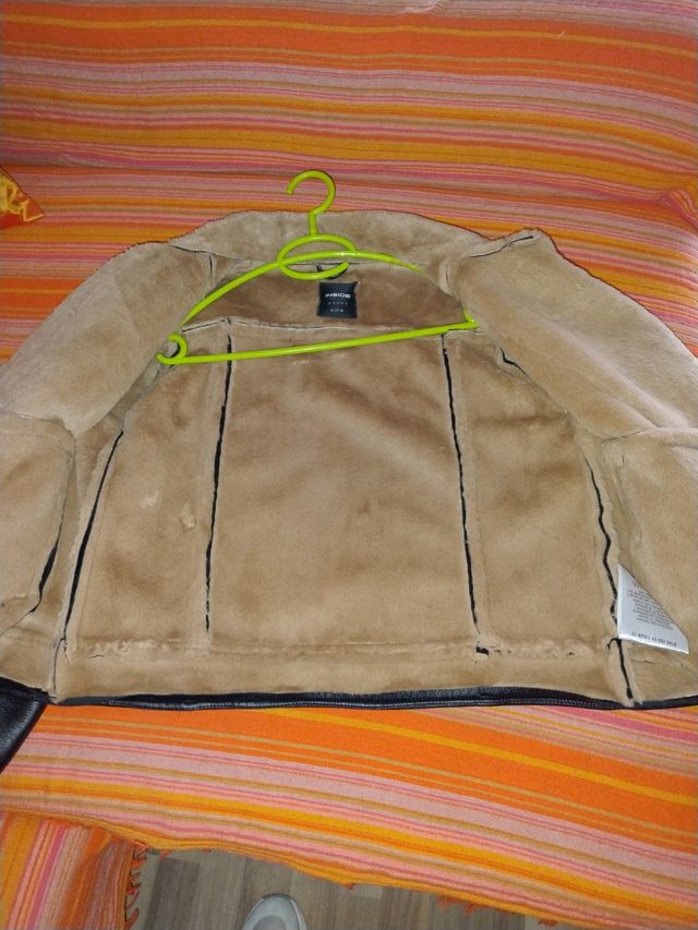 Chaqueta aviador negra y beige