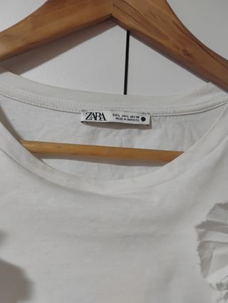 Camiseta Zara Blanca Flores