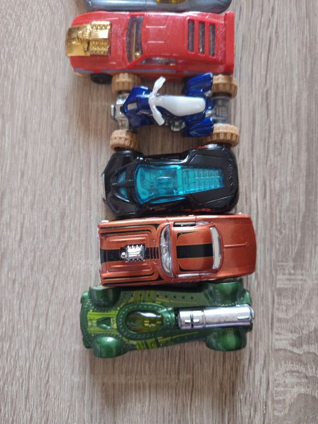 Lote de carros Hot Wheels