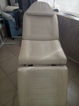 Camilla de estética