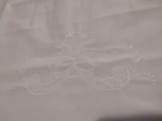 Lenzuolo matrimoniale + 2 Federe Ricamate