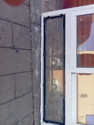 Ventanas de aluminio blancas