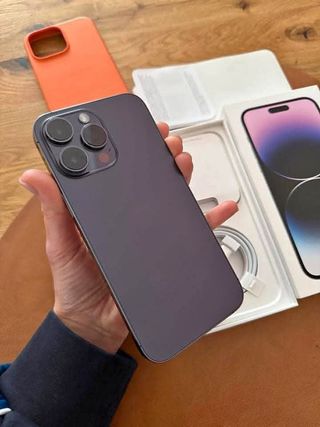 iPhone 14 Pro Max Violeta