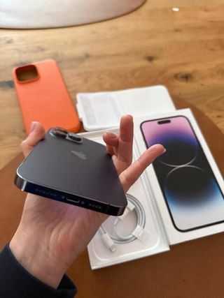 iPhone 14 Pro Max Violeta