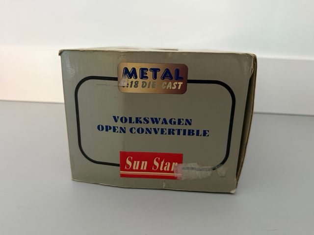 Maqueta Volkswagen Golf Cabrio Sun Star