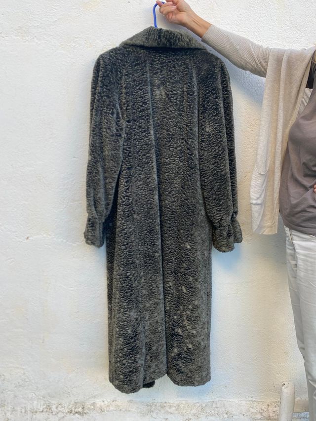 Abrigo imitación astracán gris talla M
