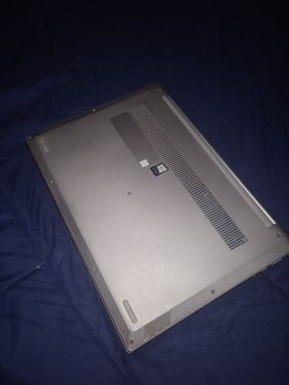 Portátil Lenovo Plata y Negro(leer descripción)