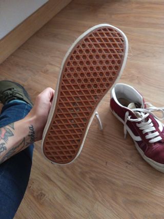 Vans Rojas