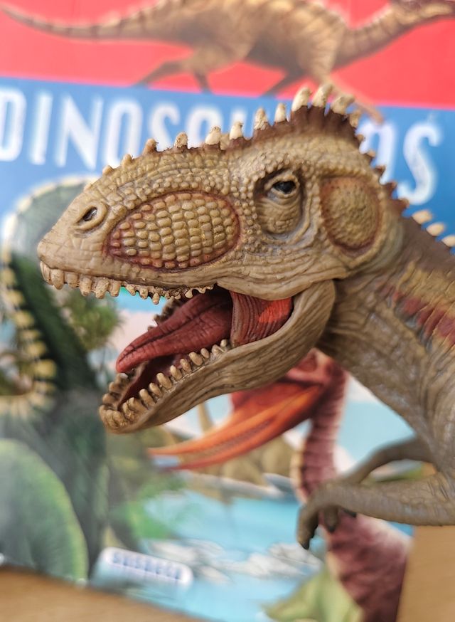 *REBAJADO* Dinosaurios Schleich + Regalo Libro