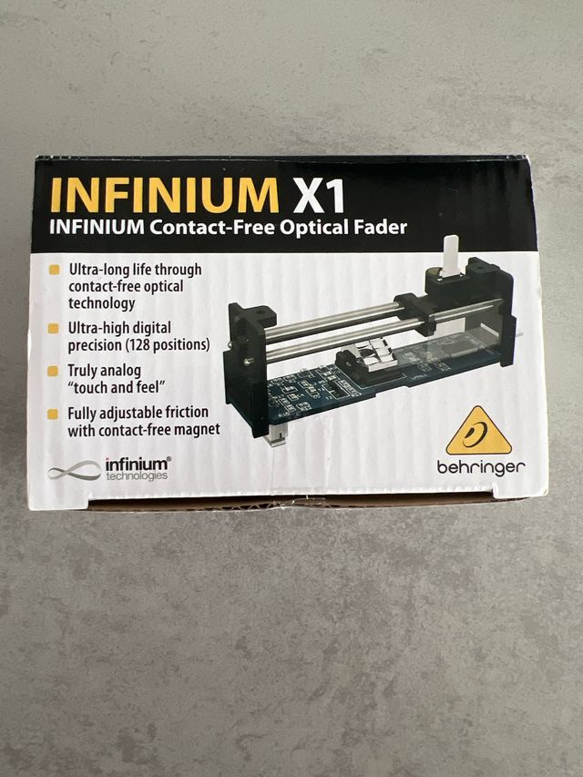 Crossfader Behringer Infinium X1