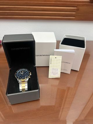 Reloj Emporio Armani 100M Azul/Dorado