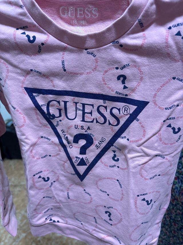 Sudadera Guess niña rosa con estampado