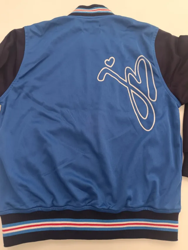 Chaqueta Deportiva Colegio Jesús María Talla 8