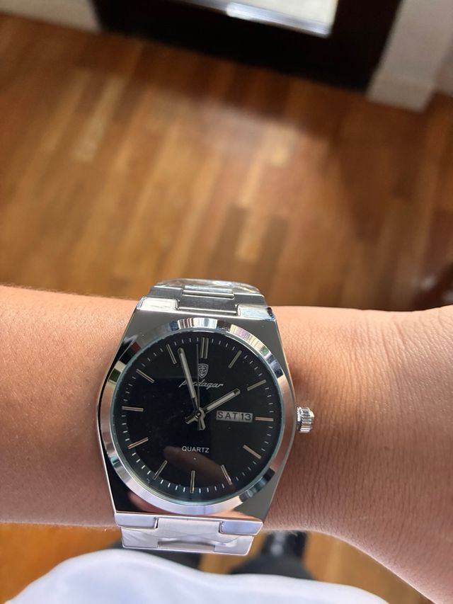 Reloj Poedagar Negro y Plateado