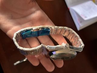 Reloj Poedagar Negro y Plateado