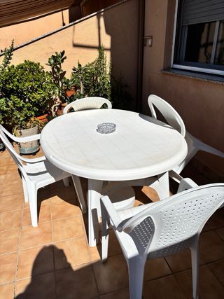 Mesa y 4 Sillas Terraza Plástico Blanco