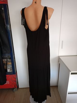 Vestido negro, 2 unidades iguales