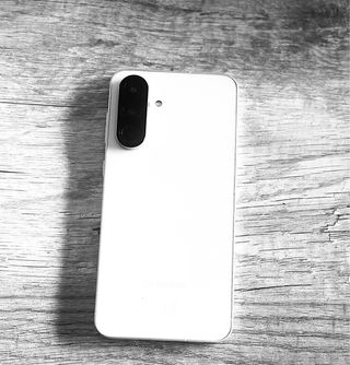 Samsung Galaxy A56 5G con caja original 
