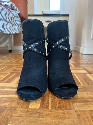 Stivaletti in camoscio