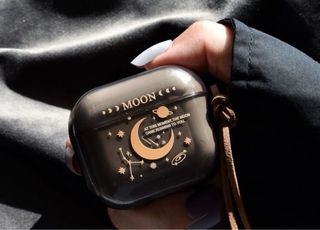 Funda AirPods Luna y Fases Doradas