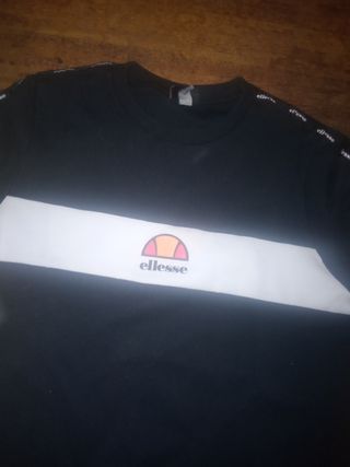 Sudadera Ellesse Negra y Blanca