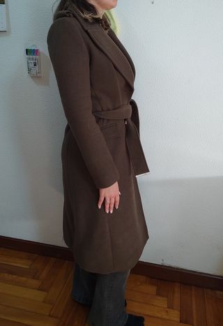 Abrigo marrón elegante