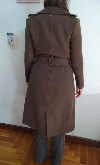 Abrigo marrón elegante