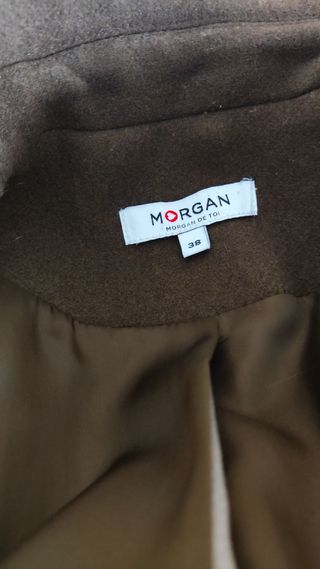 Abrigo marrón elegante