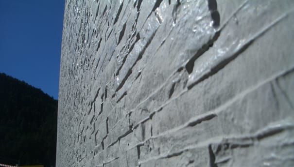 Manitas y pavimentos impresos