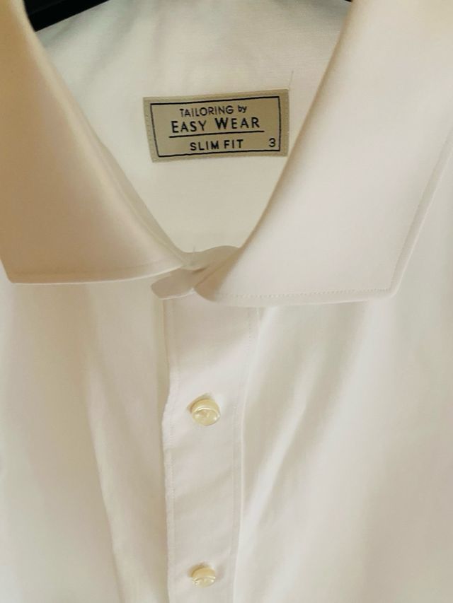 CAMISA DE VESTIR DE HOMBRE BLANCA
