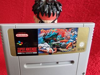Pack Street Fighter II VHS y SNES FIGURA