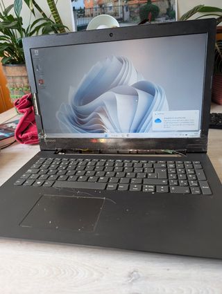 Portátil Lenovo Negro